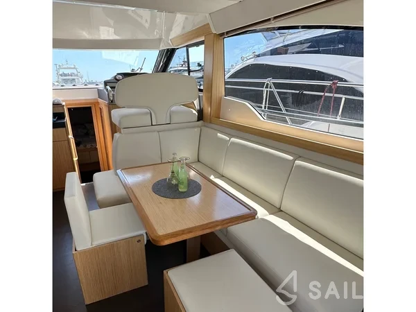 Bavaria Virtess 420 Fly - Yacht Charter Sailica