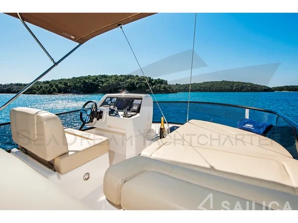 Bavaria Virtess 420 Fly - Yacht Charter Sailica