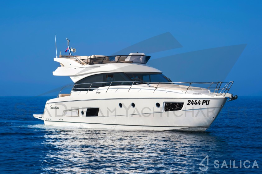 Bavaria Virtess 420 Fly - Yacht Charter Sailica