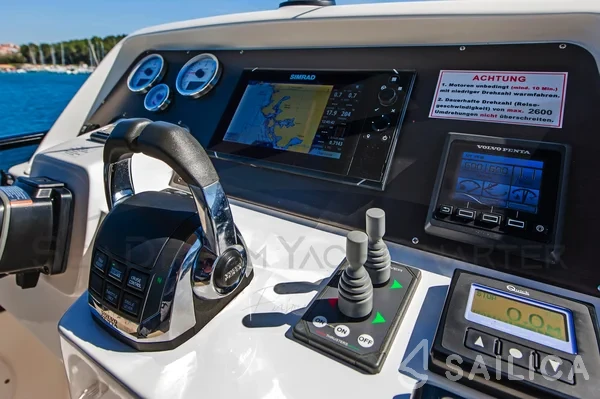Bavaria Virtess 420 Fly - Yacht Charter Sailica