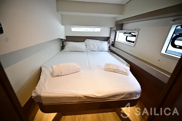 Bali 4.2 - Yacht Charter Sailica