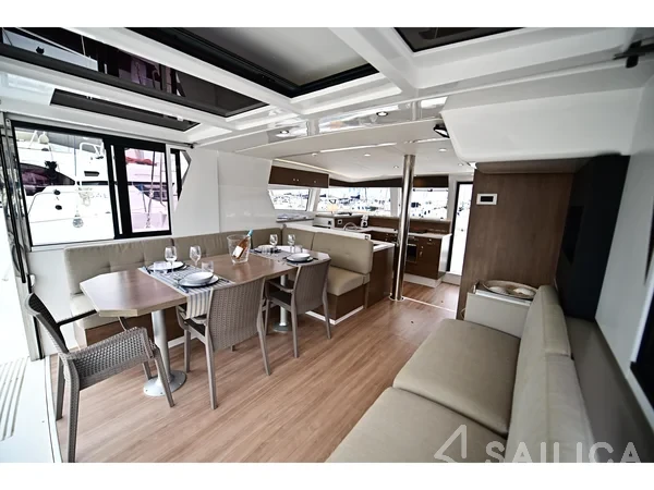 Bali 4.2 - Yacht Charter Sailica
