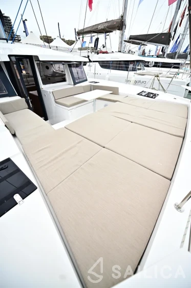 Bali 4.2 - Yacht Charter Sailica