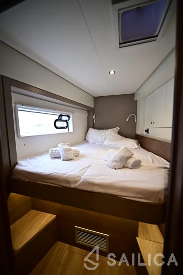 Bali 4.2 - Yacht Charter Sailica