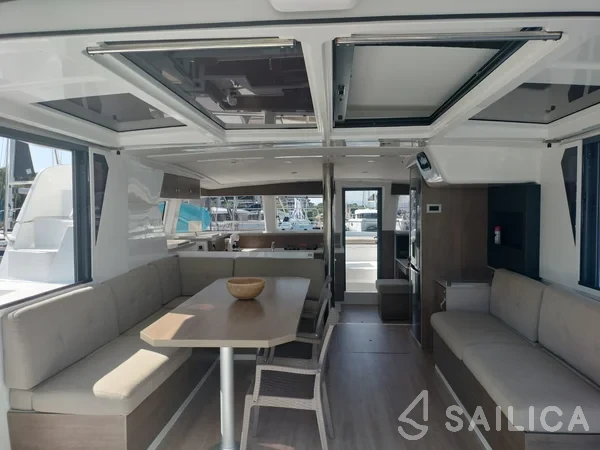 Bali 4.2 - Yacht Charter Sailica