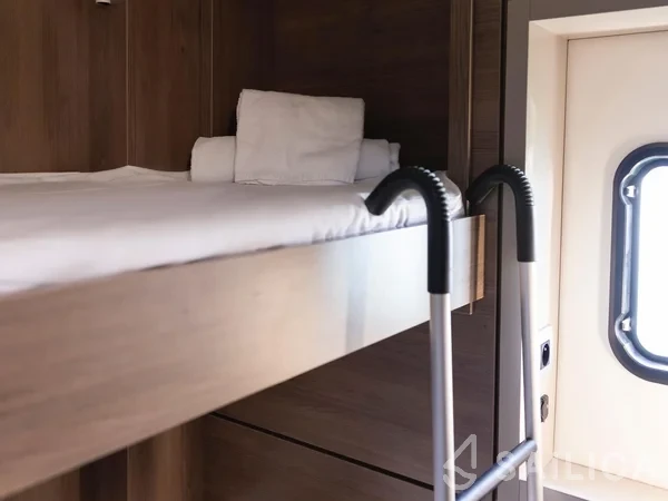Bali 4.6 - Yacht Charter Sailica