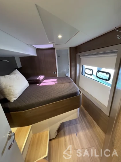 Bali 4.8  - Yacht Charter Sailica