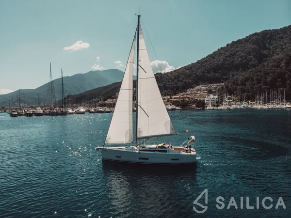 Dufour 390 - Yacht Charter Sailica