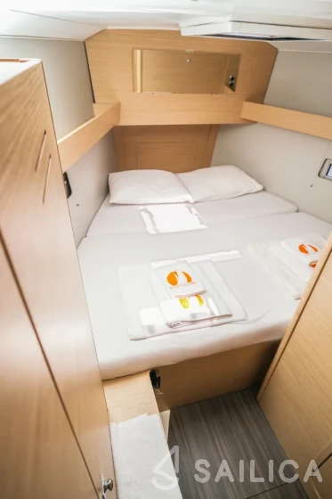 Dufour 390 - Yacht Charter Sailica