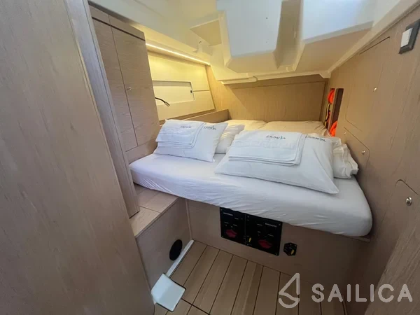 Oceanis 46.1 - Yacht Charter Sailica
