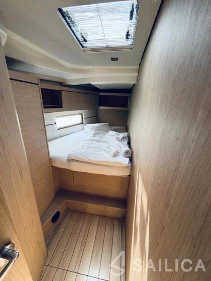 Oceanis 46.1 - Yacht Charter Sailica
