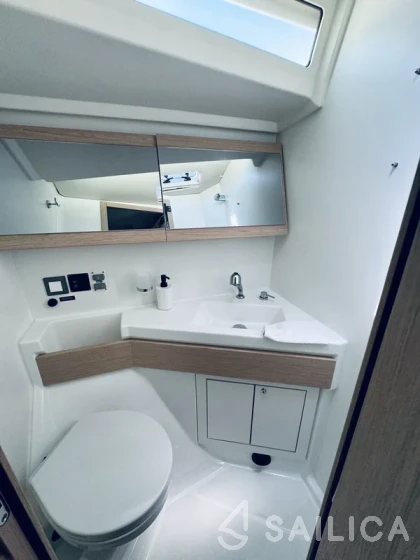 Oceanis 46.1 - Yacht Charter Sailica