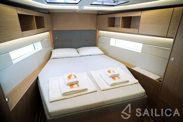 Bavaria C45 Style - Yacht Charter Sailica