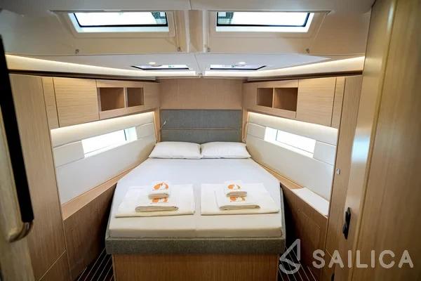 Bavaria C45 Style - Yacht Charter Sailica