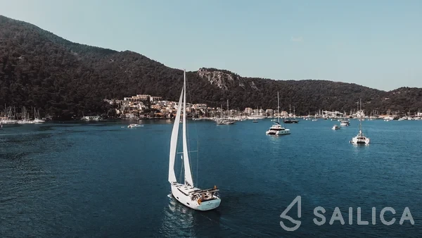 Bavaria C45 Style - Yacht Charter Sailica