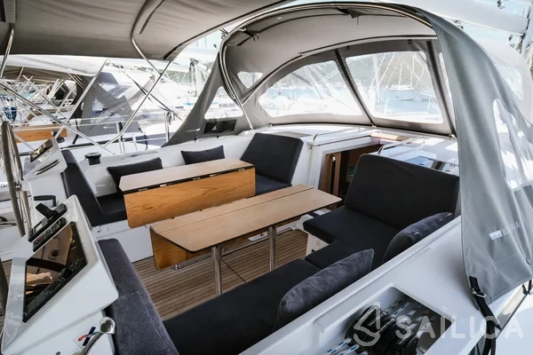 Bavaria C45 Style - Yacht Charter Sailica