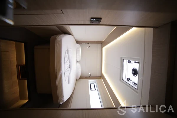 Lagoon 46  - Yacht Charter Sailica