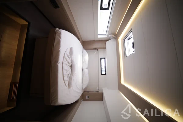 Lagoon 46  - Yacht Charter Sailica