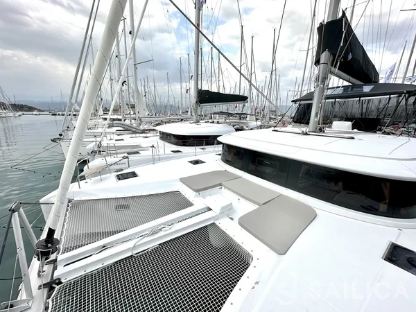 Lagoon 46  - Yacht Charter Sailica