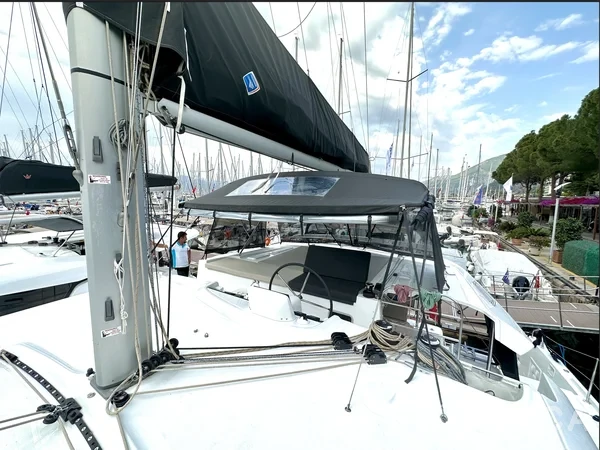 Lagoon 46  - Yacht Charter Sailica