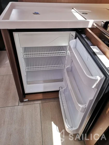 Oceanis 51.1 - Yacht Charter Sailica