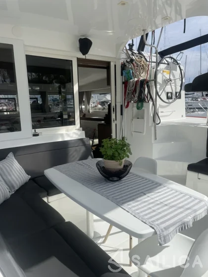 Lagoon 40 - Yacht Charter Sailica