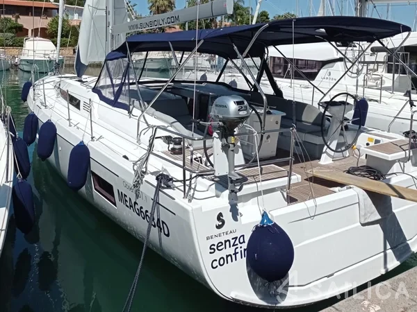 Oceanis 51.1 - Yacht Charter Sailica