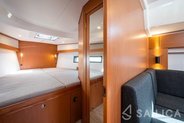 Bavaria C42 - Yacht Charter Sailica