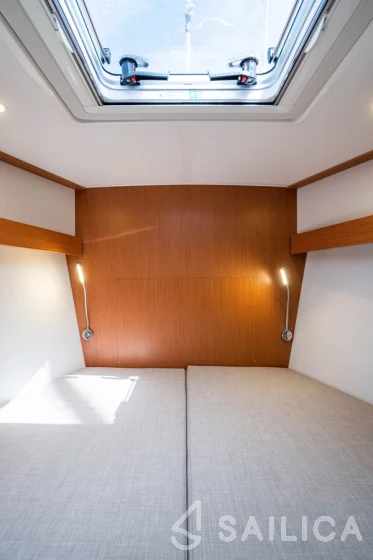 Bavaria C42 - Yacht Charter Sailica