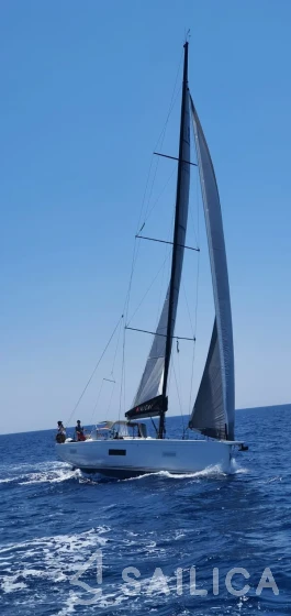 First 53 - Yacht Charter Sailica