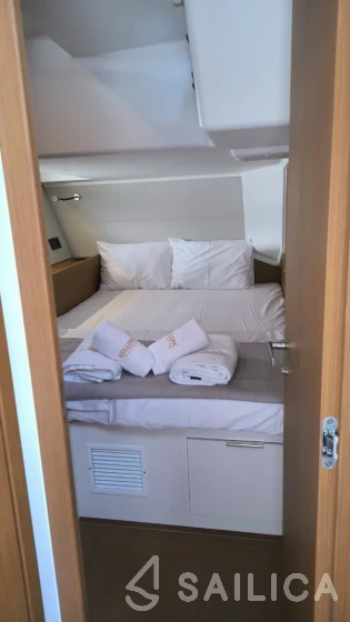 First 53 - Yacht Charter Sailica
