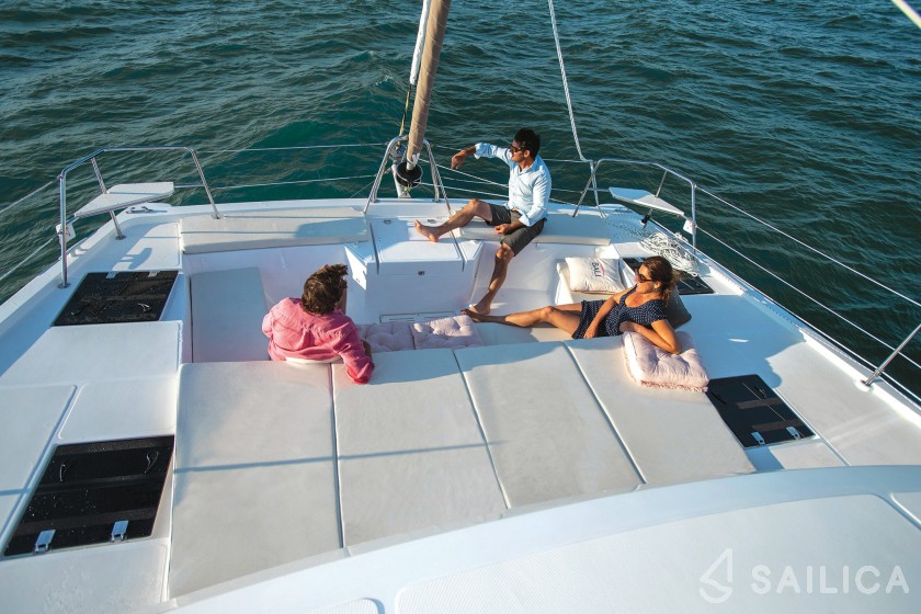 Bali Catspace - Yacht Charter Sailica