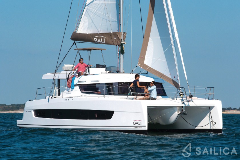 Bali Catspace - Yacht Charter Sailica