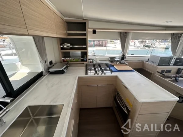 Lagoon 46  - Yacht Charter Sailica