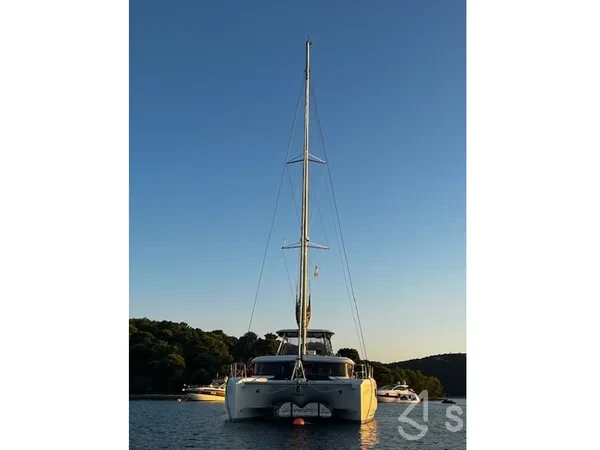 Lagoon 46  - Yacht Charter Sailica