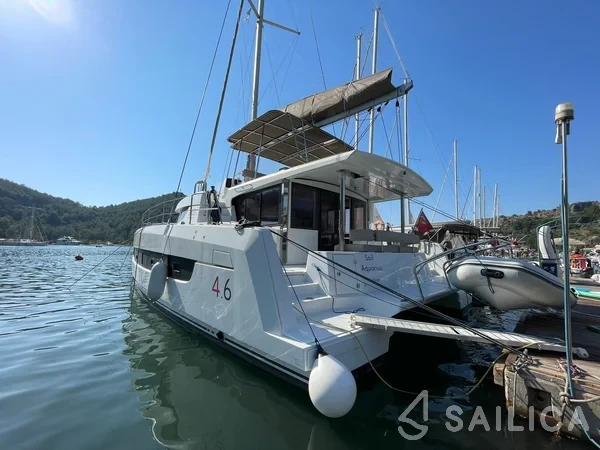 Bali 4.6 - Yacht Charter Sailica