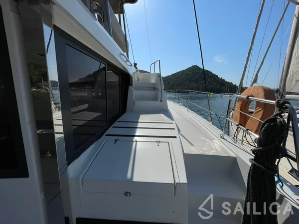 Bali 4.6 - Yacht Charter Sailica