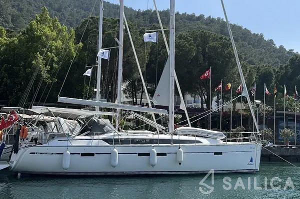 Bavaria 46 Cruiser - Yacht Charter Sailica