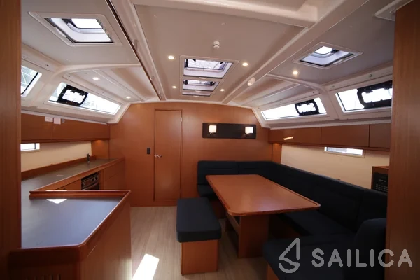 Bavaria 46 Cruiser - Yacht Charter Sailica