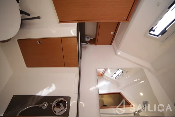 Bavaria 46 Cruiser - Yacht Charter Sailica