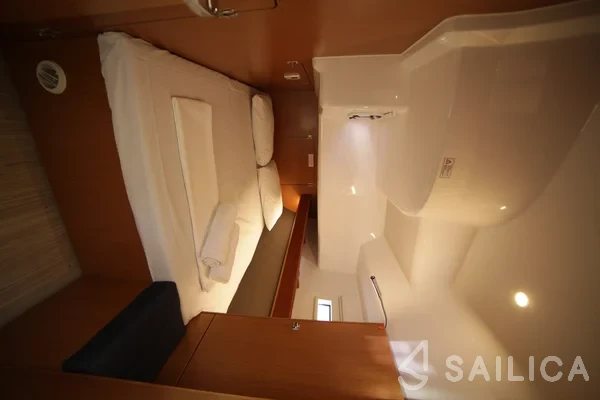 Bavaria 46 Cruiser - Yacht Charter Sailica