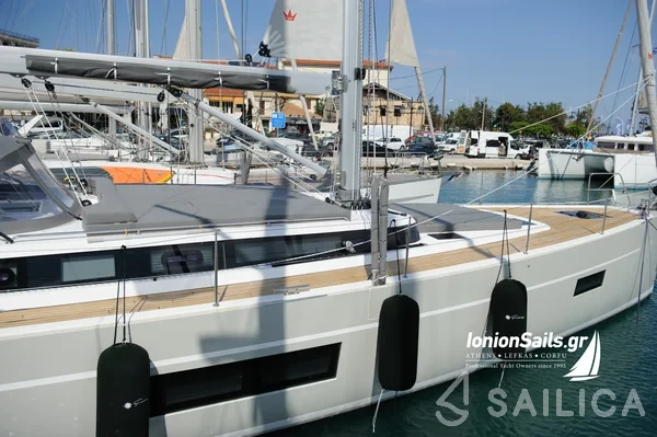Bavaria C57 - Yacht Charter Sailica
