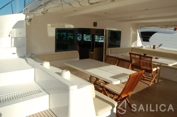 Catlante 600 - Yacht Charter Sailica