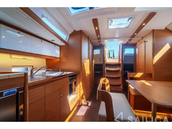 Dufour 430 - Yacht Charter Sailica