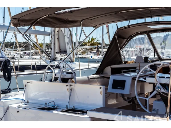 Dufour 430 - Yacht Charter Sailica