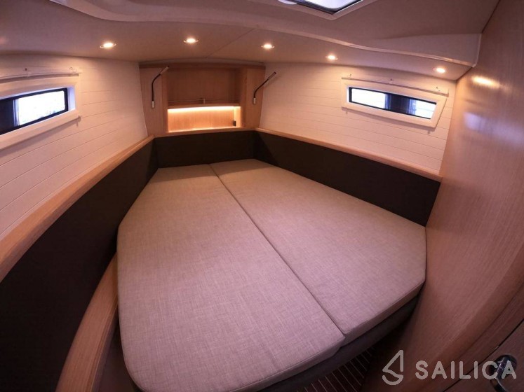 Bavaria Vision 42 - Yacht Charter Sailica