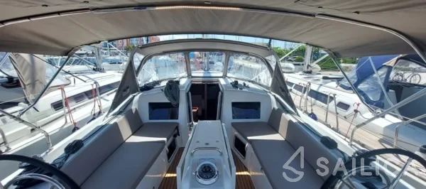 Sun Odyssey 410 - Yacht Charter Sailica