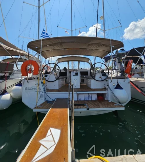 Sun Odyssey 410 - Yacht Charter Sailica