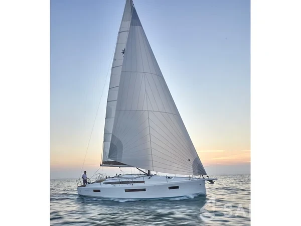 Sun Odyssey 410 - Yacht Charter Sailica
