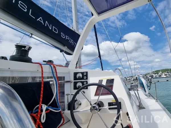 Island Spirit 410 - Yacht Charter Sailica